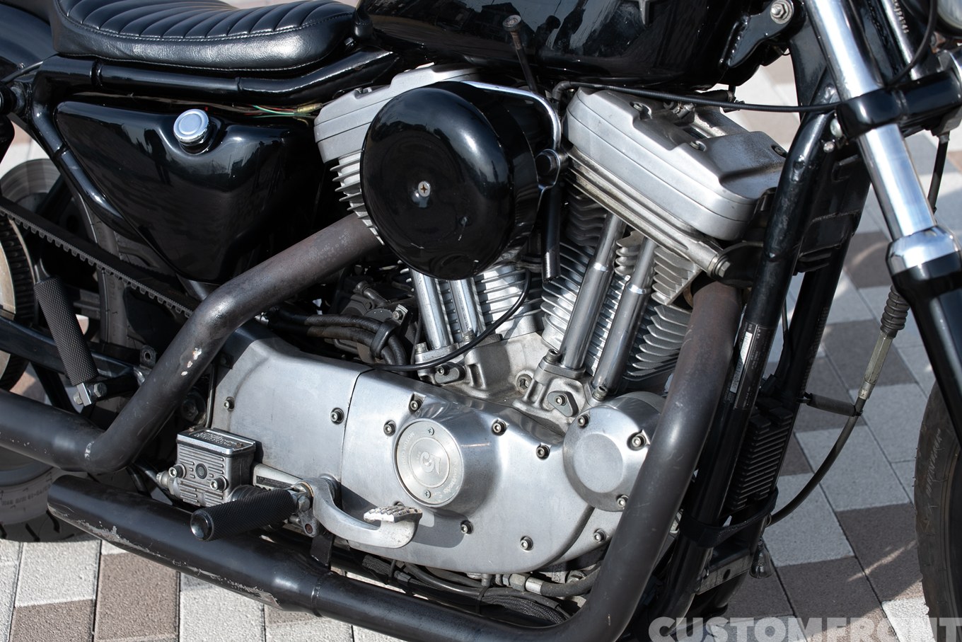 スポーツスター XL1200 1995年のストリートカスタムのエンジン