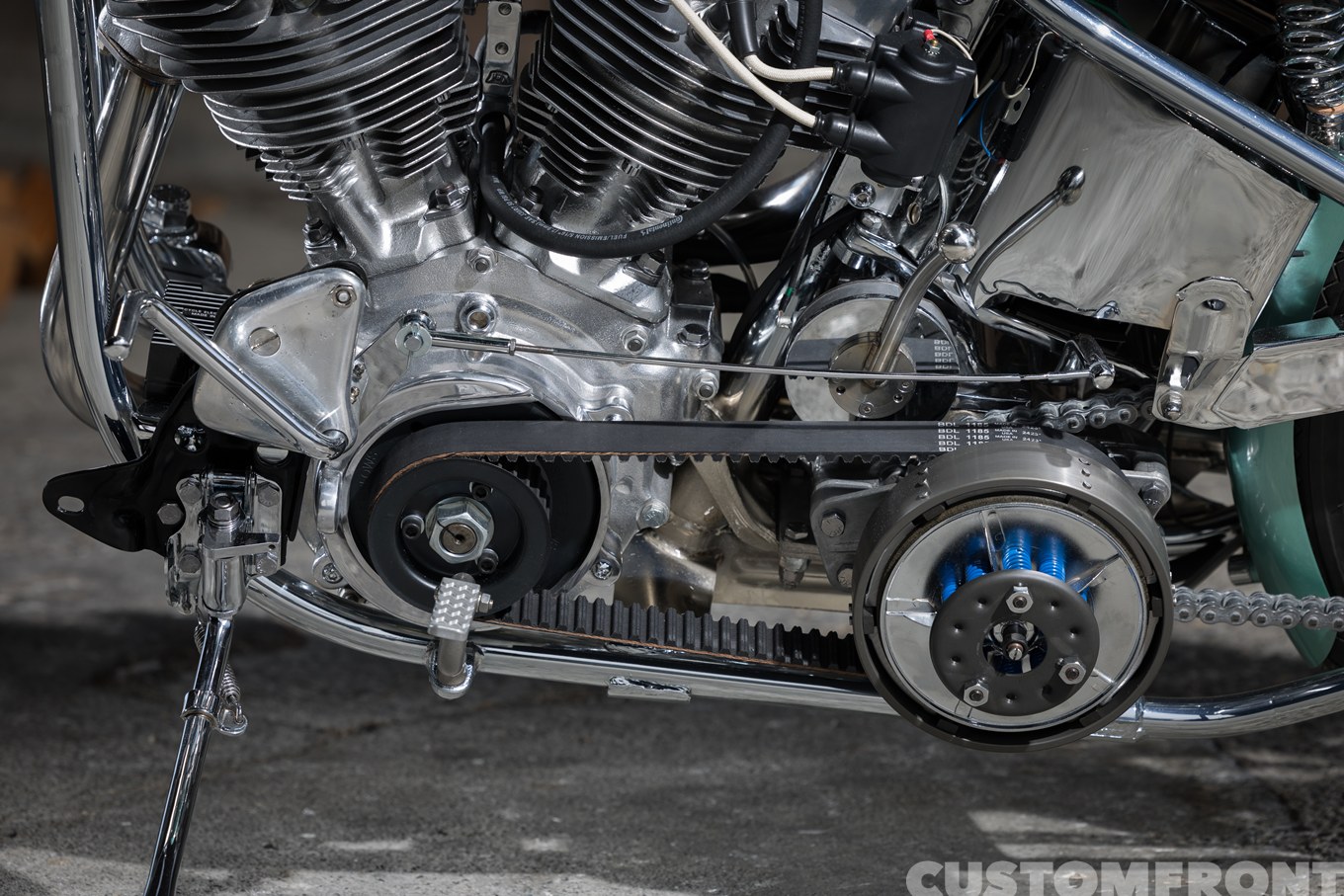 ショベルヘッドのナロードチョッパー FXE 1980年のオープンプライマリー