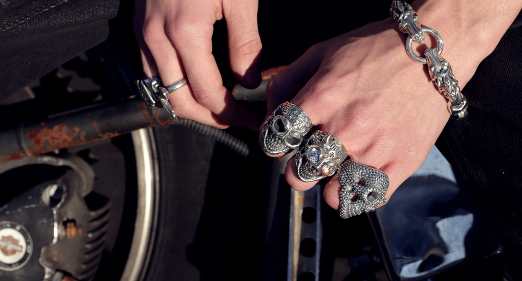 『ビルウォールレザー（Bill Wall Leather）』のクラフツマンシップ 世界最高峰のシルバージュエリーとレザーワーク