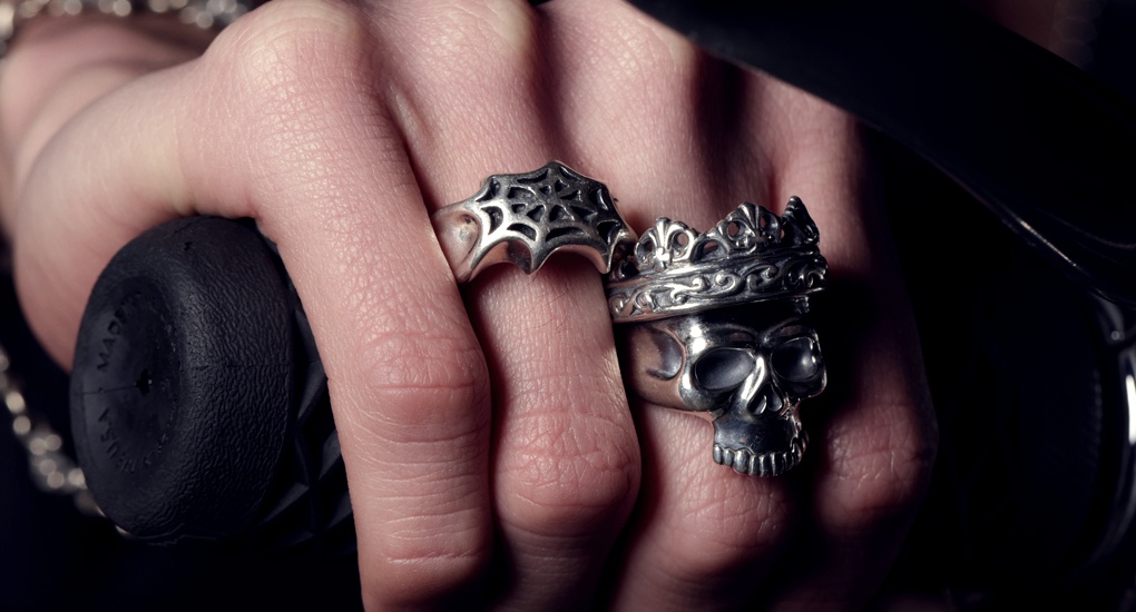 『ビルウォールレザー（Bill Wall Leather）』のクラフツマンシップ 世界最高峰のシルバージュエリーとレザーワーク