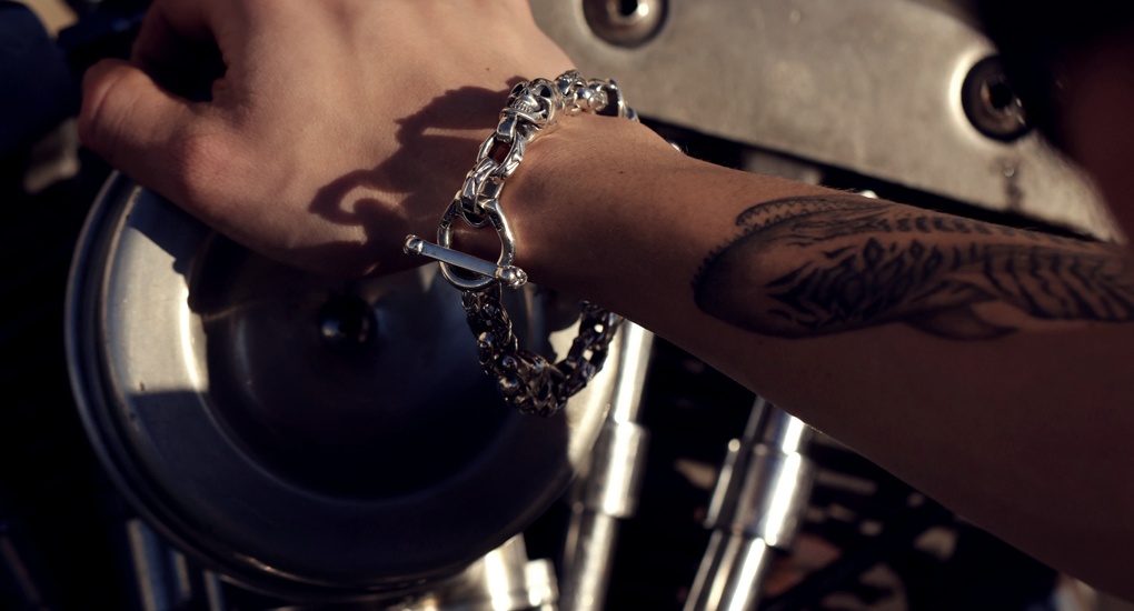 『ビルウォールレザー（Bill Wall Leather）』のクラフツマンシップ 世界最高峰のシルバージュエリーとレザーワーク