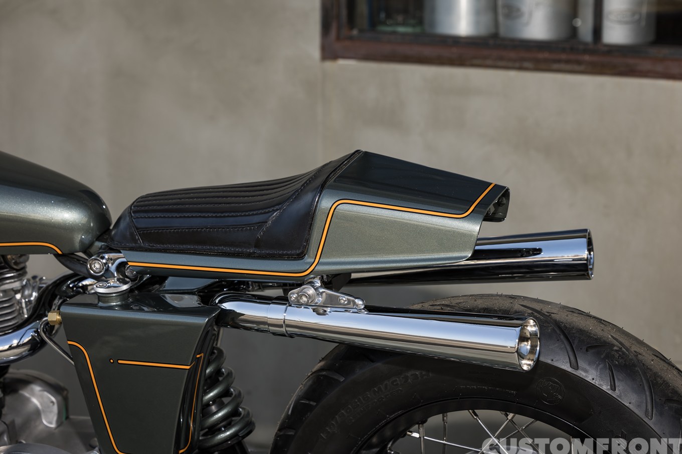 トライアンフTR6のカスタムショーバイク 1965年のシートカウル