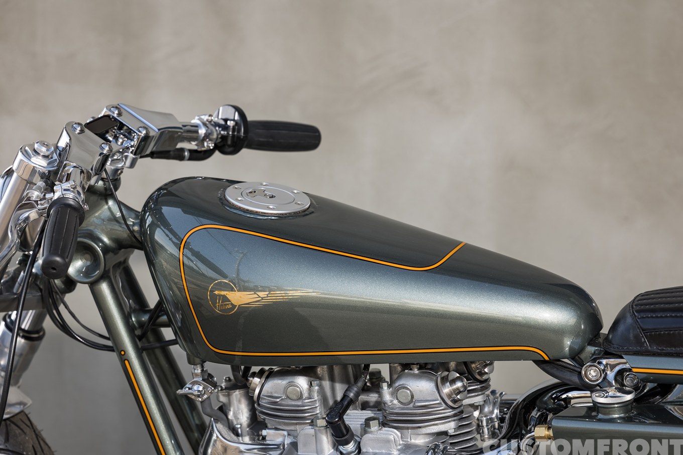 トライアンフTR6のカスタムショーバイク 1965年のペイントワーク