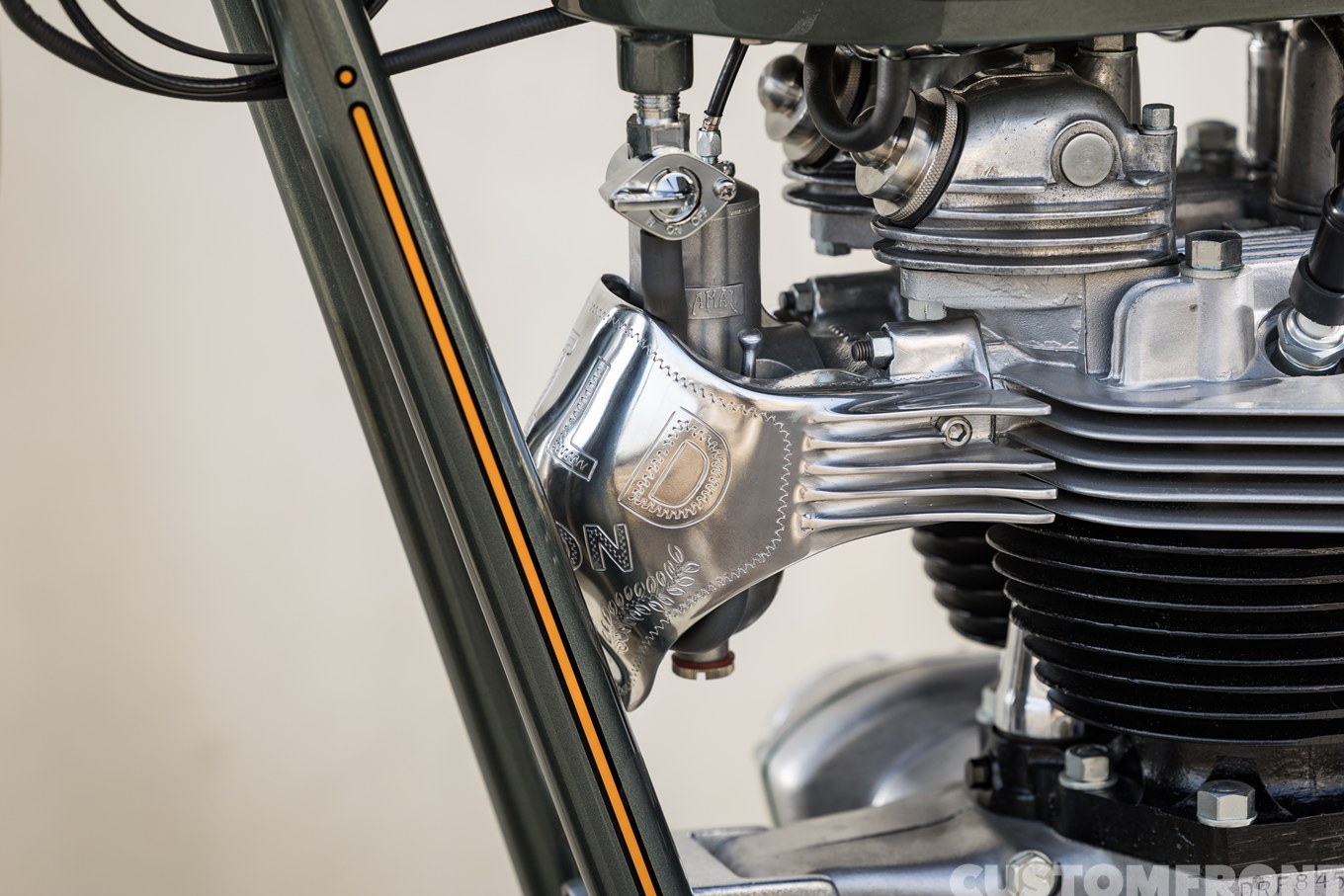 トライアンフTR6のカスタムショーバイク 1965年のキャブレター