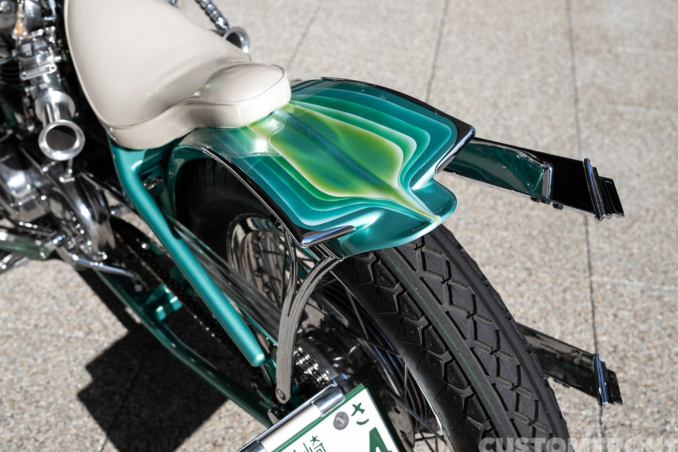 ヤマハ XS650の女性オーナーが乗るチョッパーカスタム 1979年のリアフェンダー