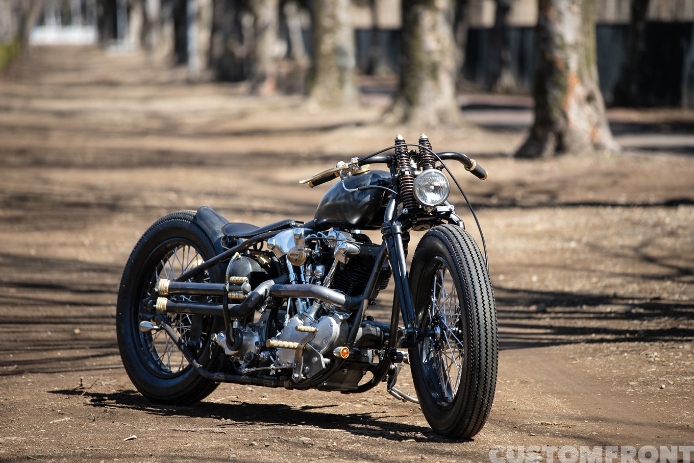 ENDO AUTO SERVICEのコンプリートナックルヘッド(V-Twin)のボバースタイルチョッパー