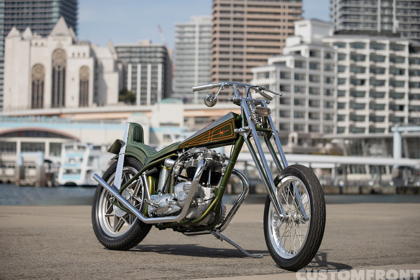 フォンクモーターサイクルのTRIUMPH(トライアンフ) T120Rの'70年代風ディガーチョッパーカスタム 1966年