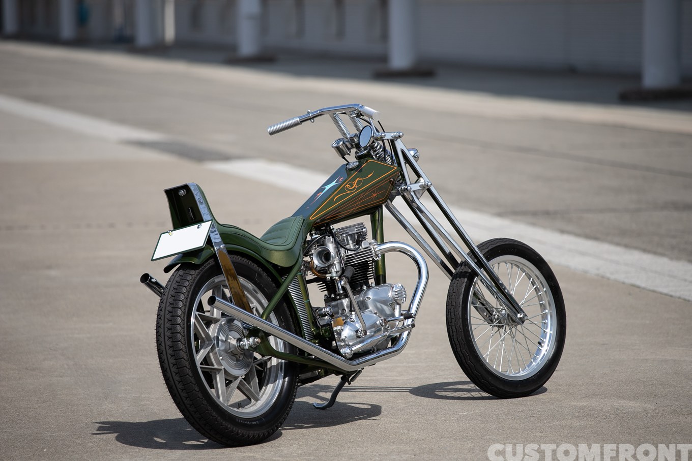 フォンクモーターサイクルのTRIUMPH(トライアンフ) T120Rの'70年代風ディガーチョッパーカスタム 1966年