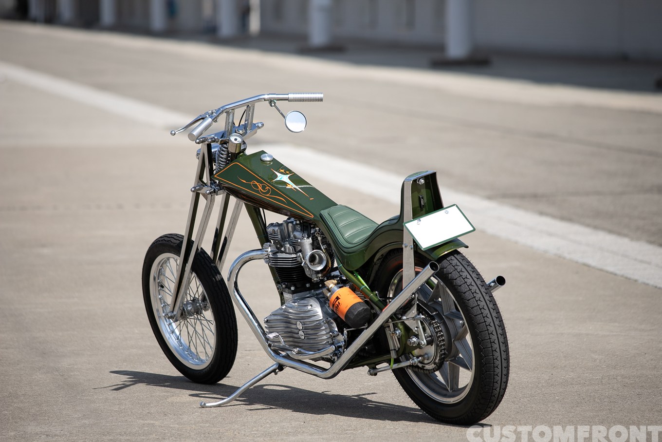 フォンクモーターサイクルのTRIUMPH(トライアンフ) T120Rの'70年代風ディガーチョッパーカスタム 1966年