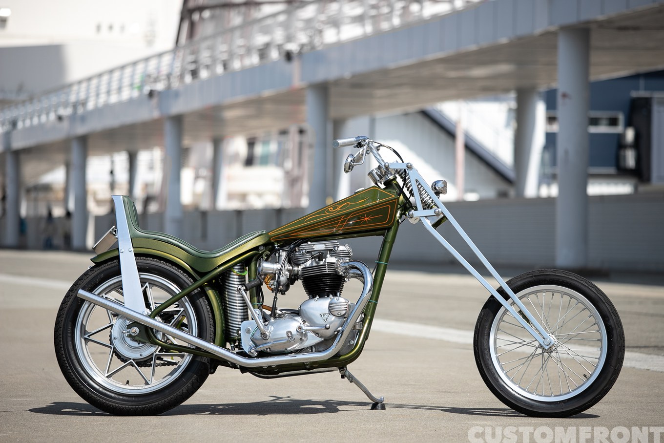 フォンクモーターサイクルのTRIUMPH(トライアンフ) T120Rの'70年代風ディガーチョッパーカスタム 1966年