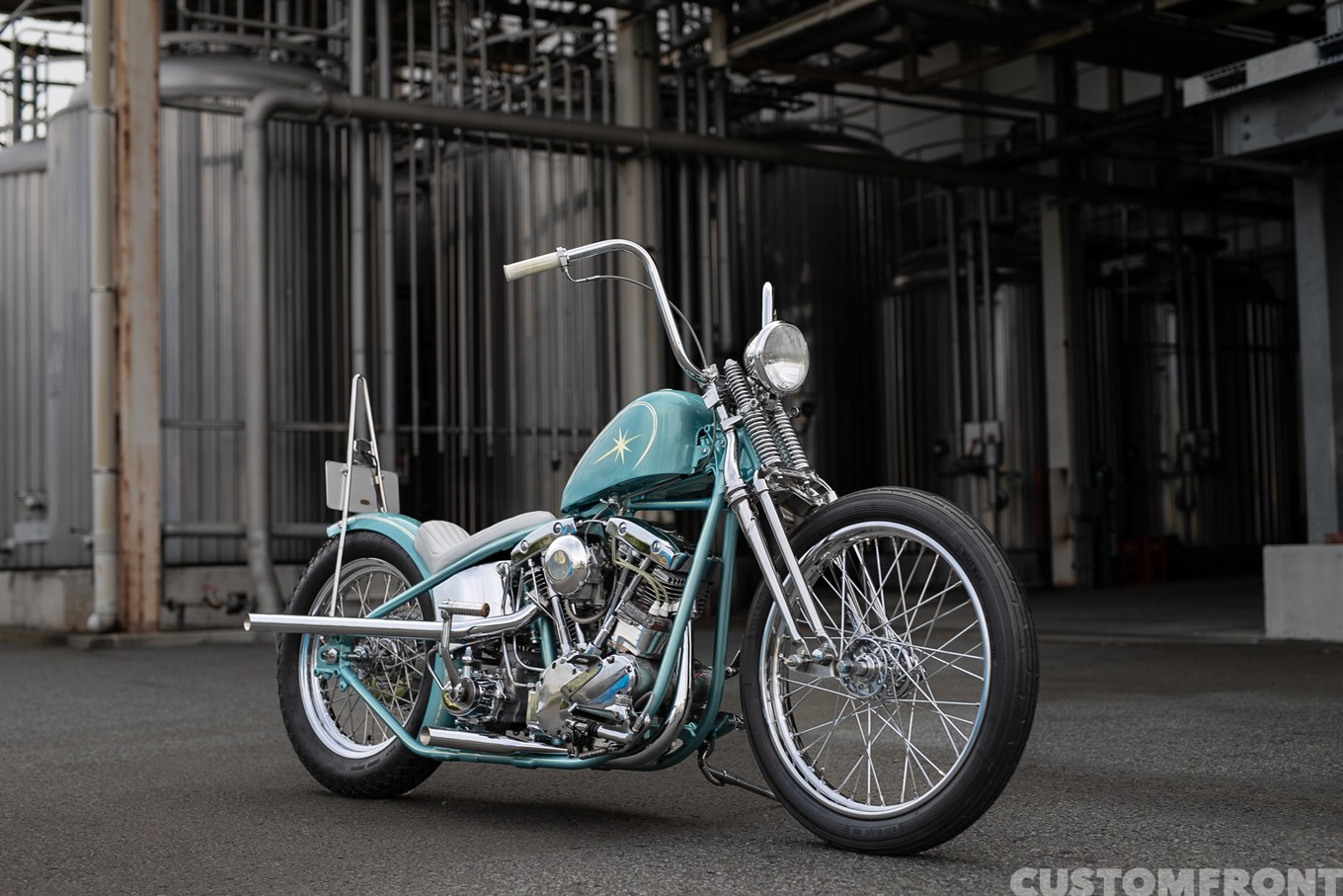 バイクガレージココロ(BGK)のオールドスクールのショベルヘッドチョッパー FLH 1968年