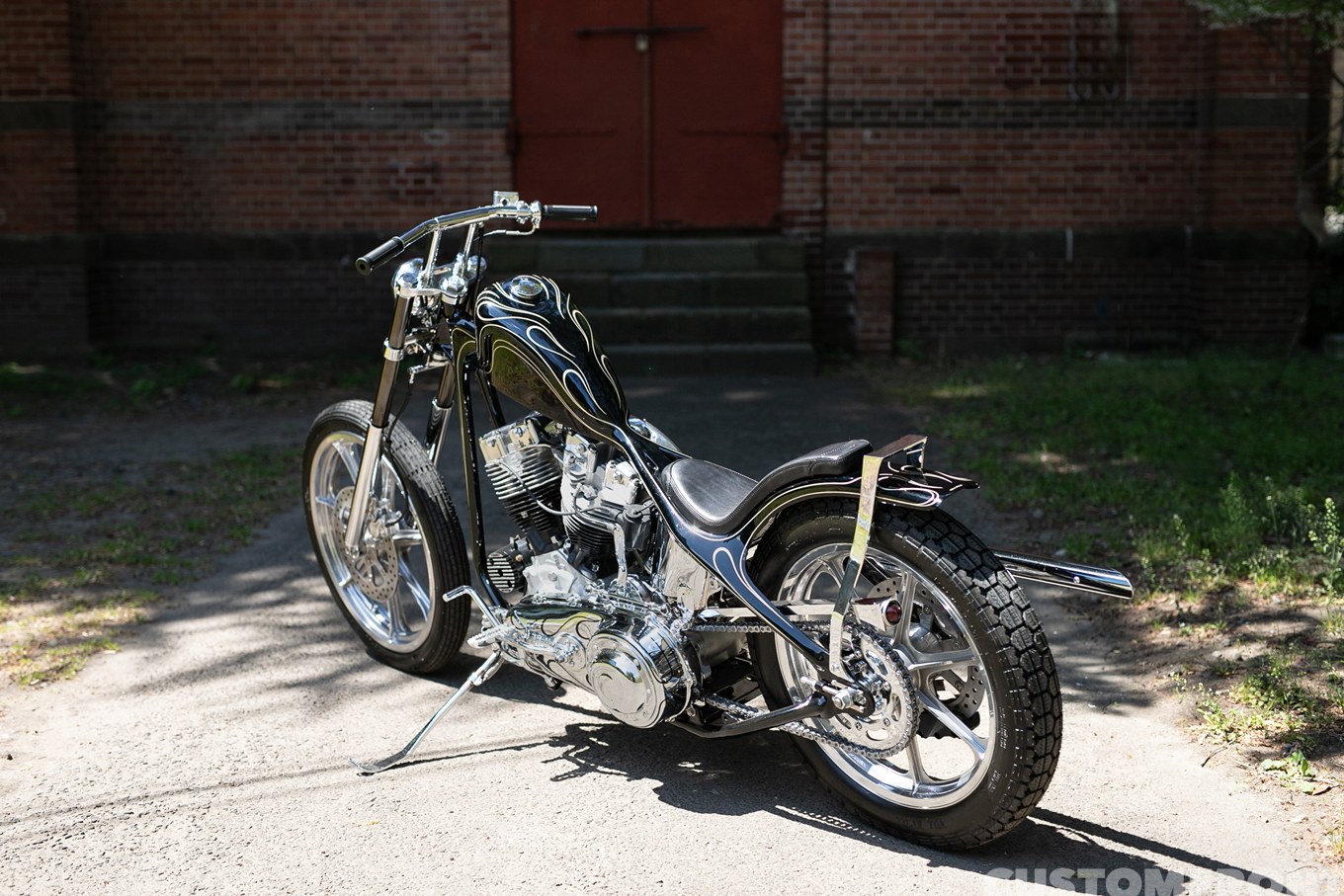セブンモーターサイクルのアワードショーバイクカスタムのショベルヘッドチョッパー FLH 1969年
