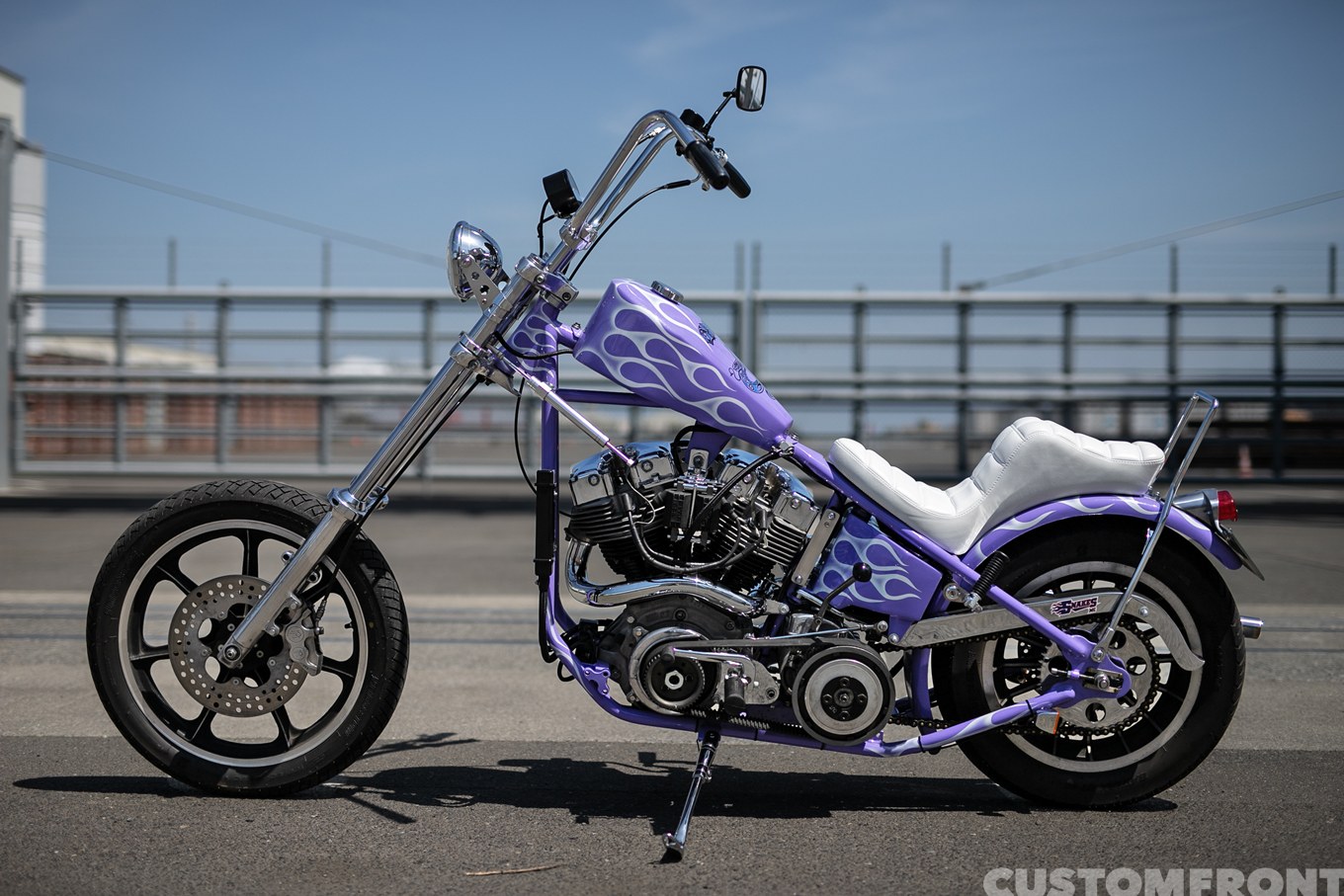 モトリガレージのハーレー S&S ショベルヘッド(SHOVELHEAD)のフリスコスタイルチョッパー