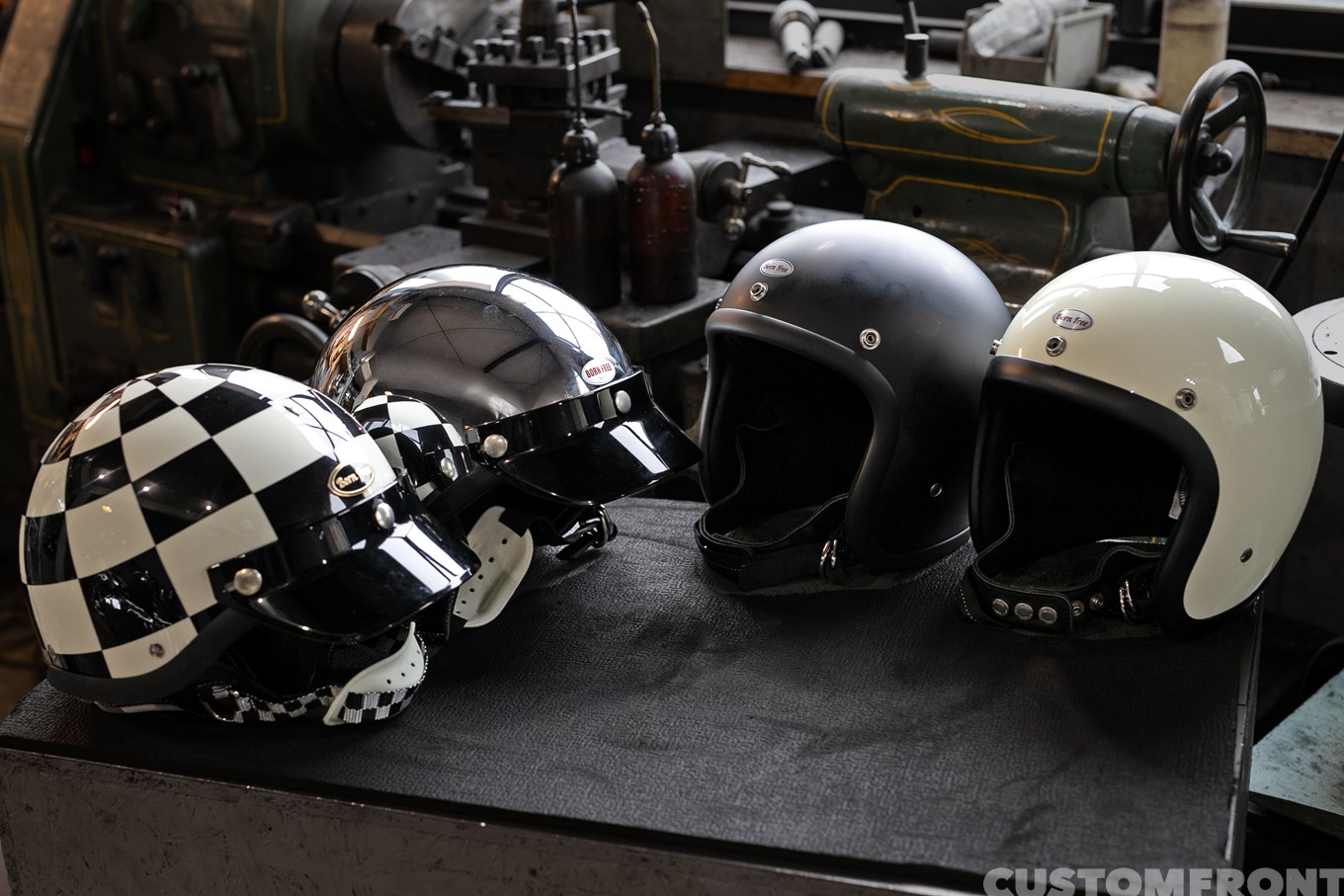 ボーンフリーヘルメット BORN FREE HELMET