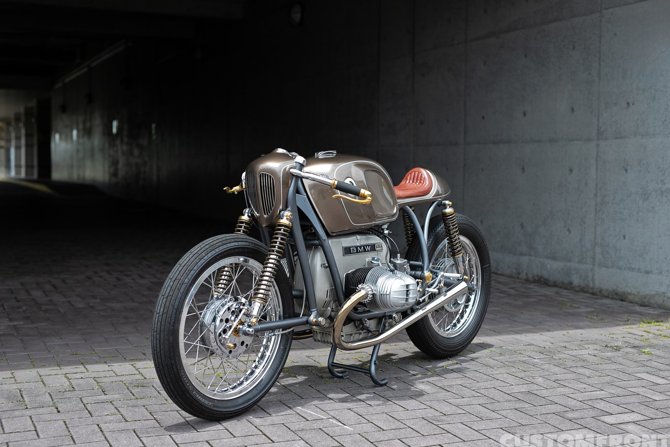 MOTOR FORCEのベストカフェレーサースタイルのBMW Motorrad R100/7 1977年