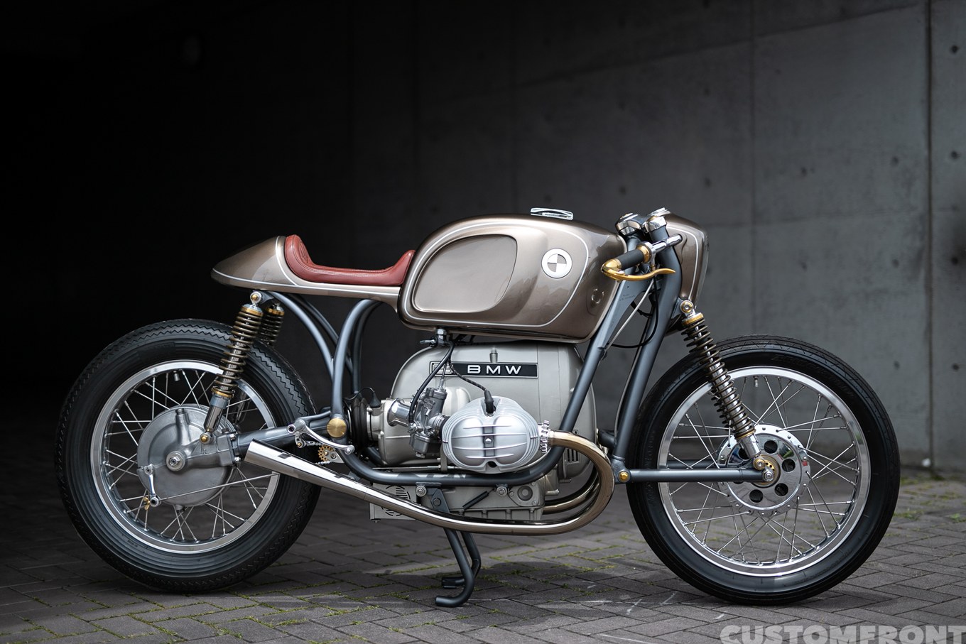 MOTOR FORCEのベストカフェレーサースタイルのBMW Motorrad R100/7 1977年