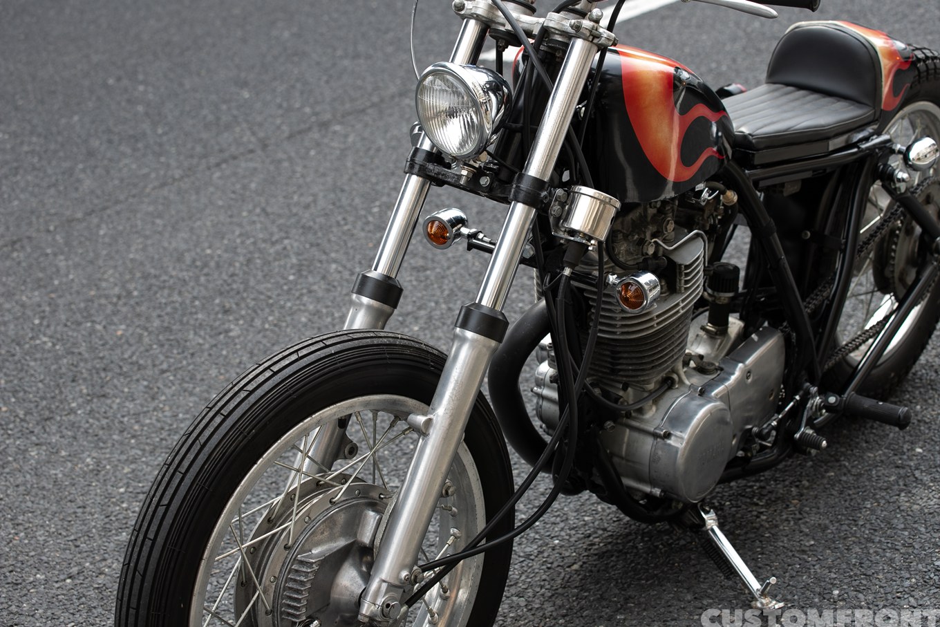 SR400のフラットトラッカーカスタム 1994年のフロントフォーク