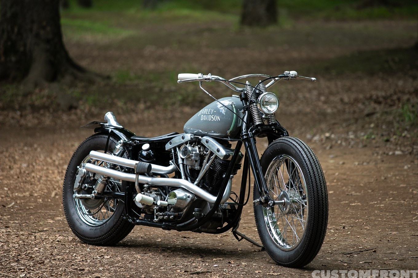 KICK BACK MOTORCYCLEのハーレー ショベルヘッド FXE 1976年のボバースタイルチョッパー