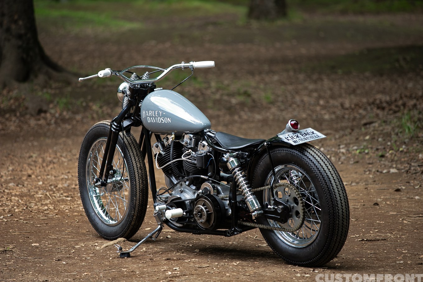 KICK BACK MOTORCYCLEのハーレー ショベルヘッド FXE 1976年のボバースタイルチョッパー