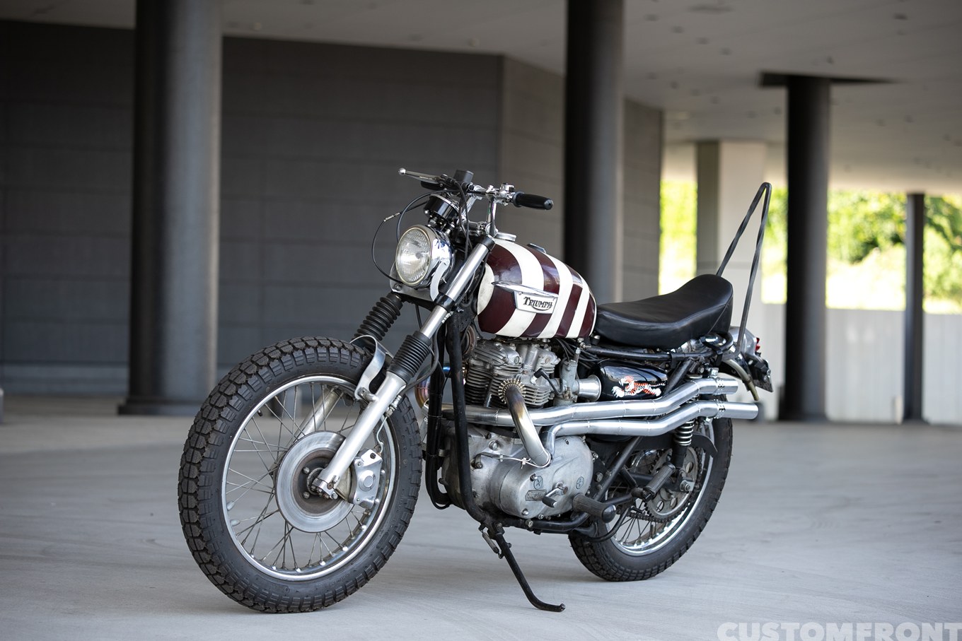 シャローモーターサイクルショップ＆TRADS(トライアンフカスタムパーツ