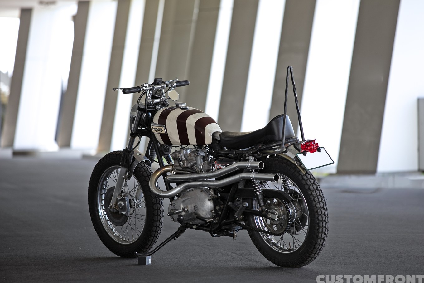 シャローモーターサイクルショップ＆TRADS(トライアンフカスタムパーツ
