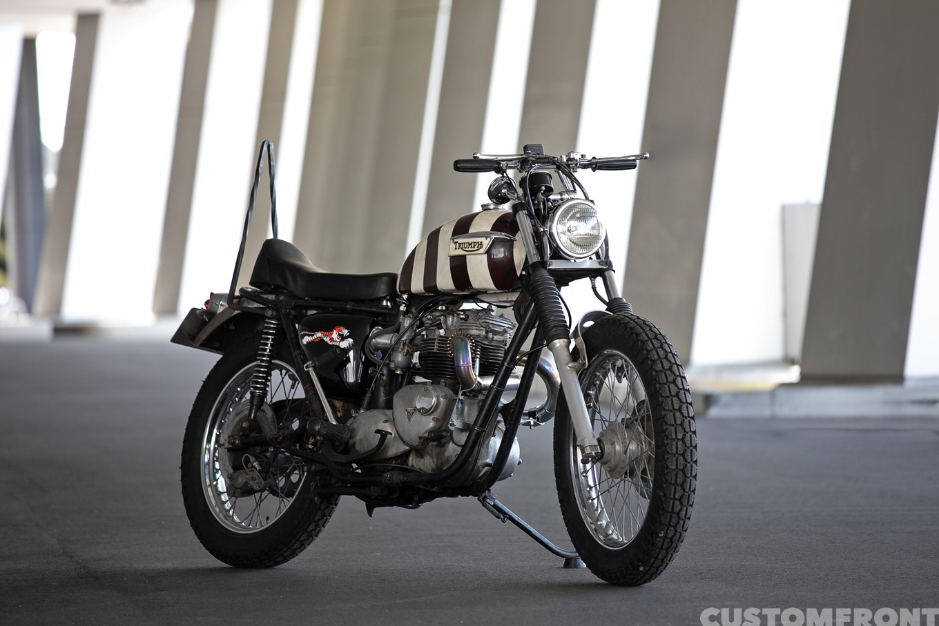 シャローモーターサイクルショップ＆TRADS(トライアンフカスタムパーツ