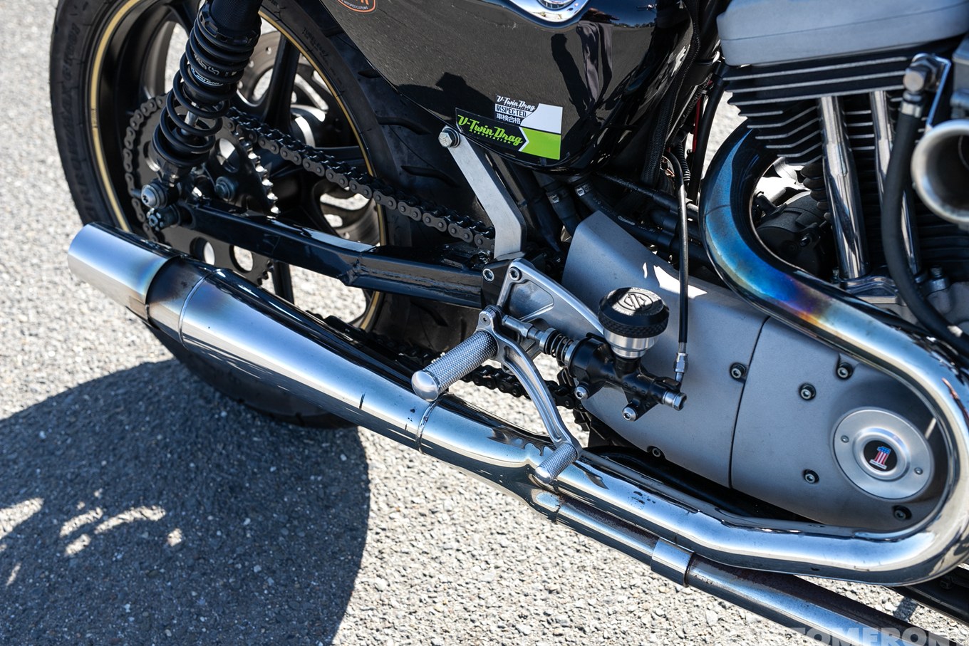 ハーレー スポーツスターXL1200R 2004年のマフラー