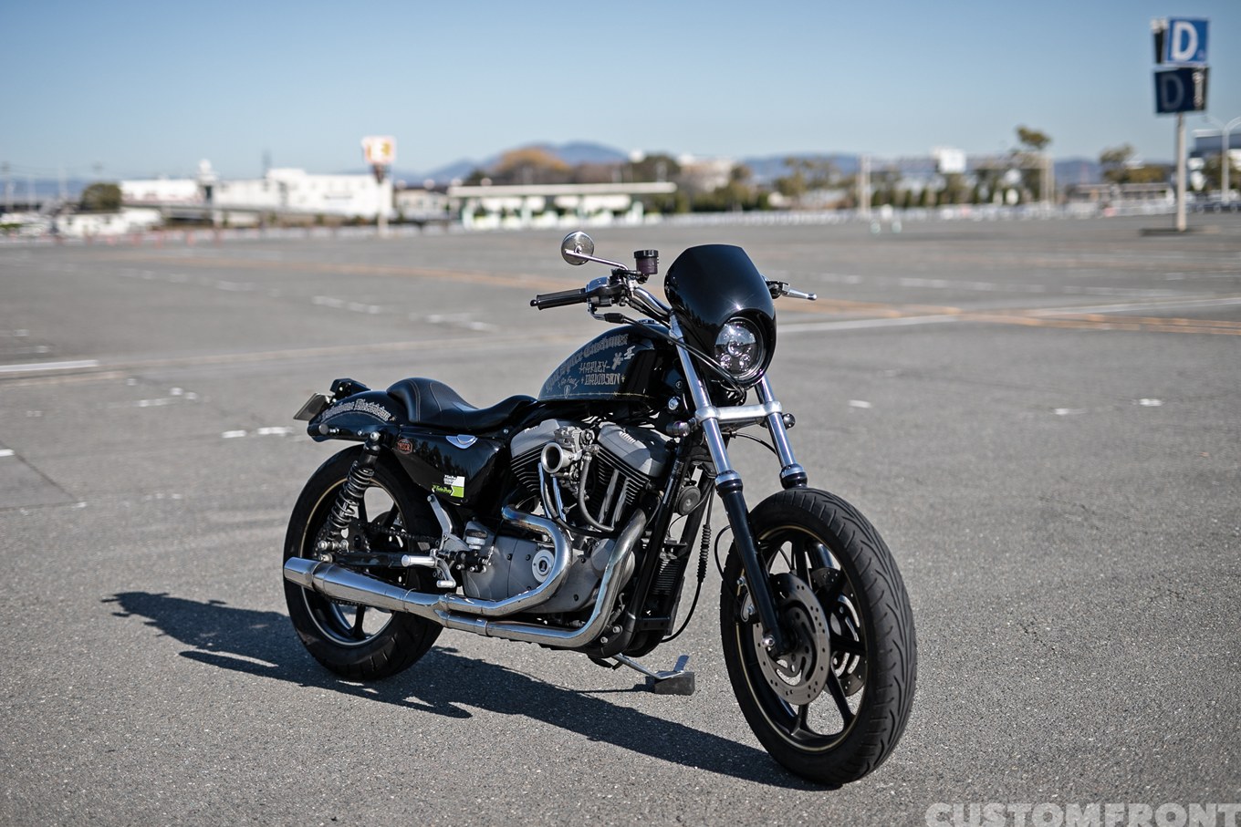 HOT SPICE CUSTOMSのハーレー スポーツスターXL1200Rのワインディングカスタム