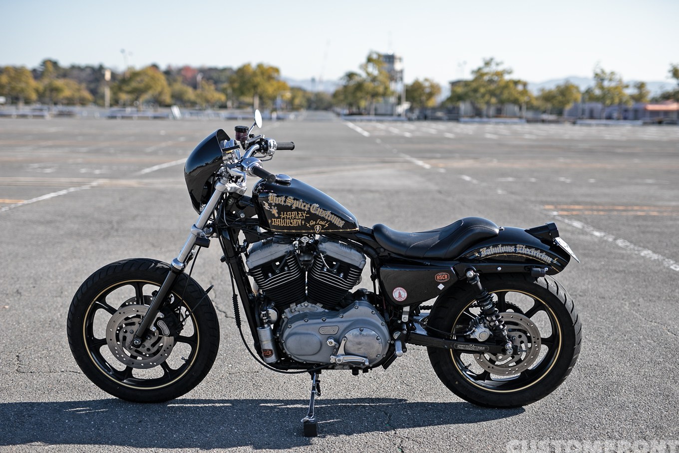HOT SPICE CUSTOMSのハーレー スポーツスターXL1200Rのワインディングカスタム