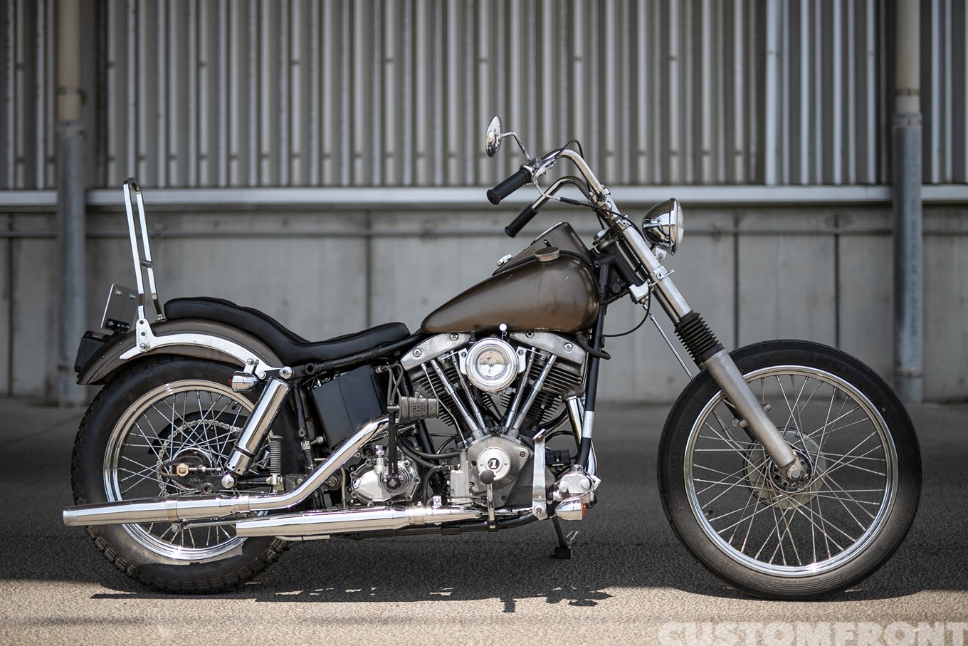 MOTORI GARAGEのハーレー ショベルヘッド FXEF 1981年のボバースタイルチョッパー